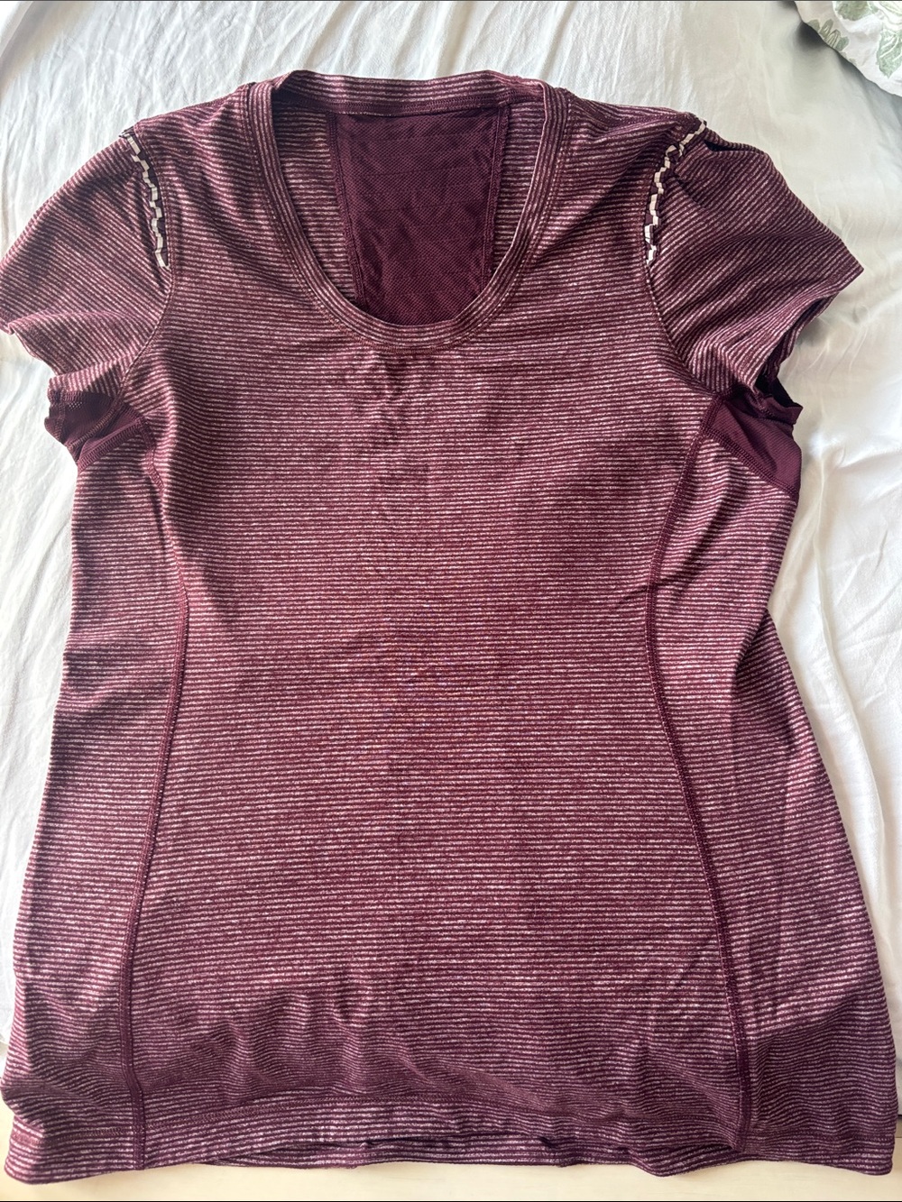 lululemon athletica Short Sleeve Scoop Neck Top - Burgundy Stripe